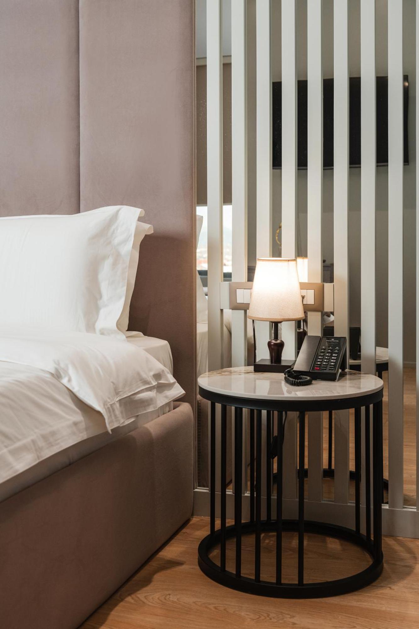 Troci Hotel Kamez Exteriör bild
