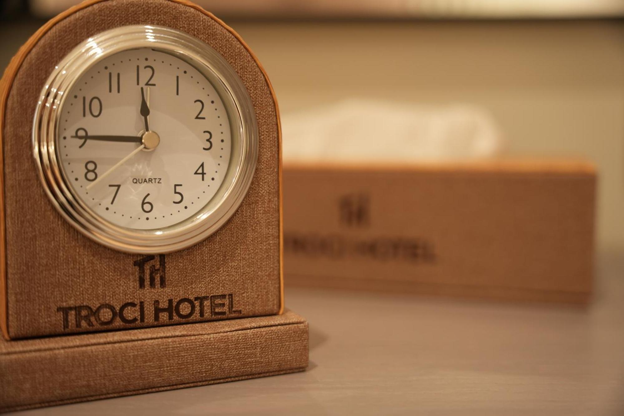 Troci Hotel Kamez Exteriör bild