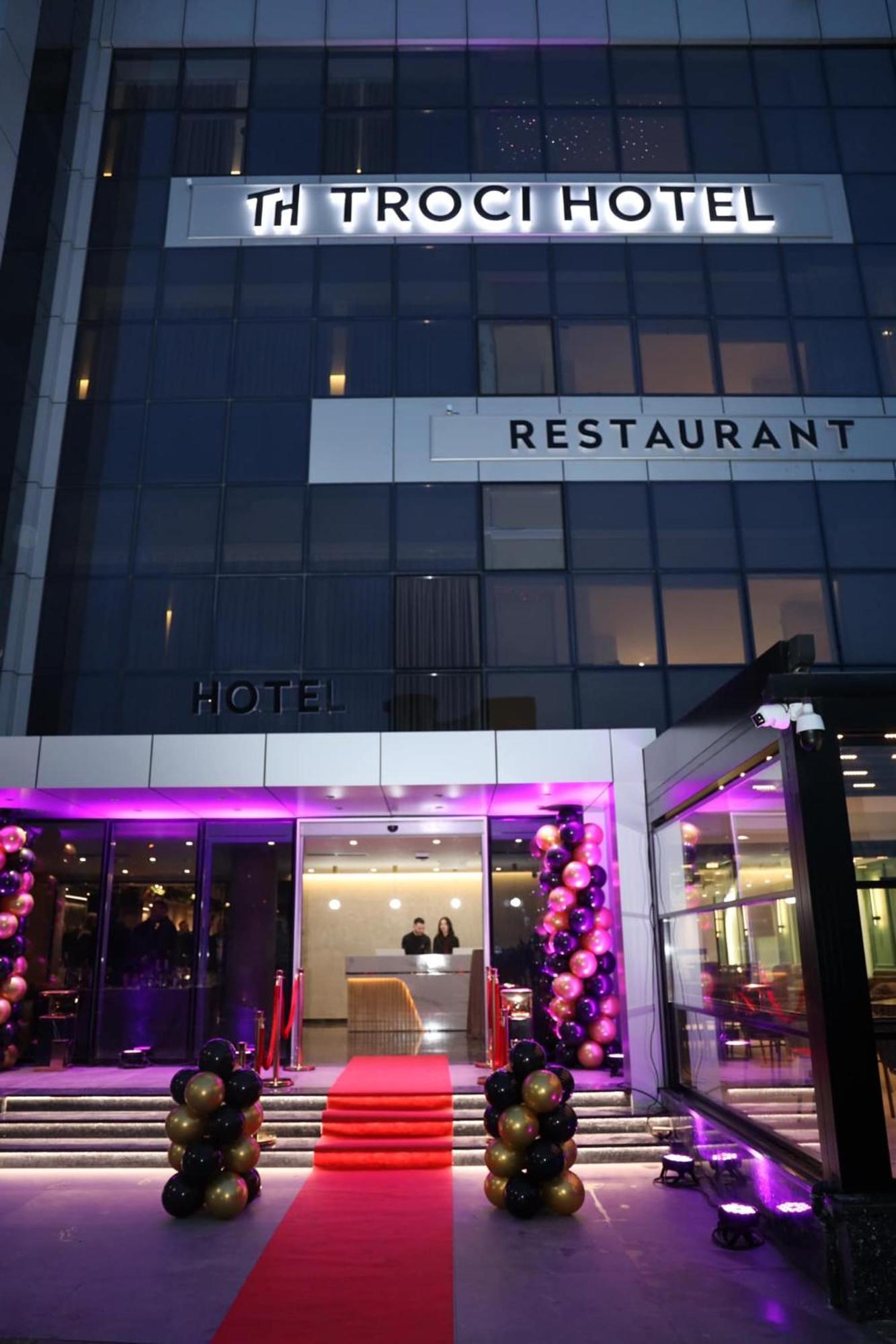 Troci Hotel Kamez Exteriör bild