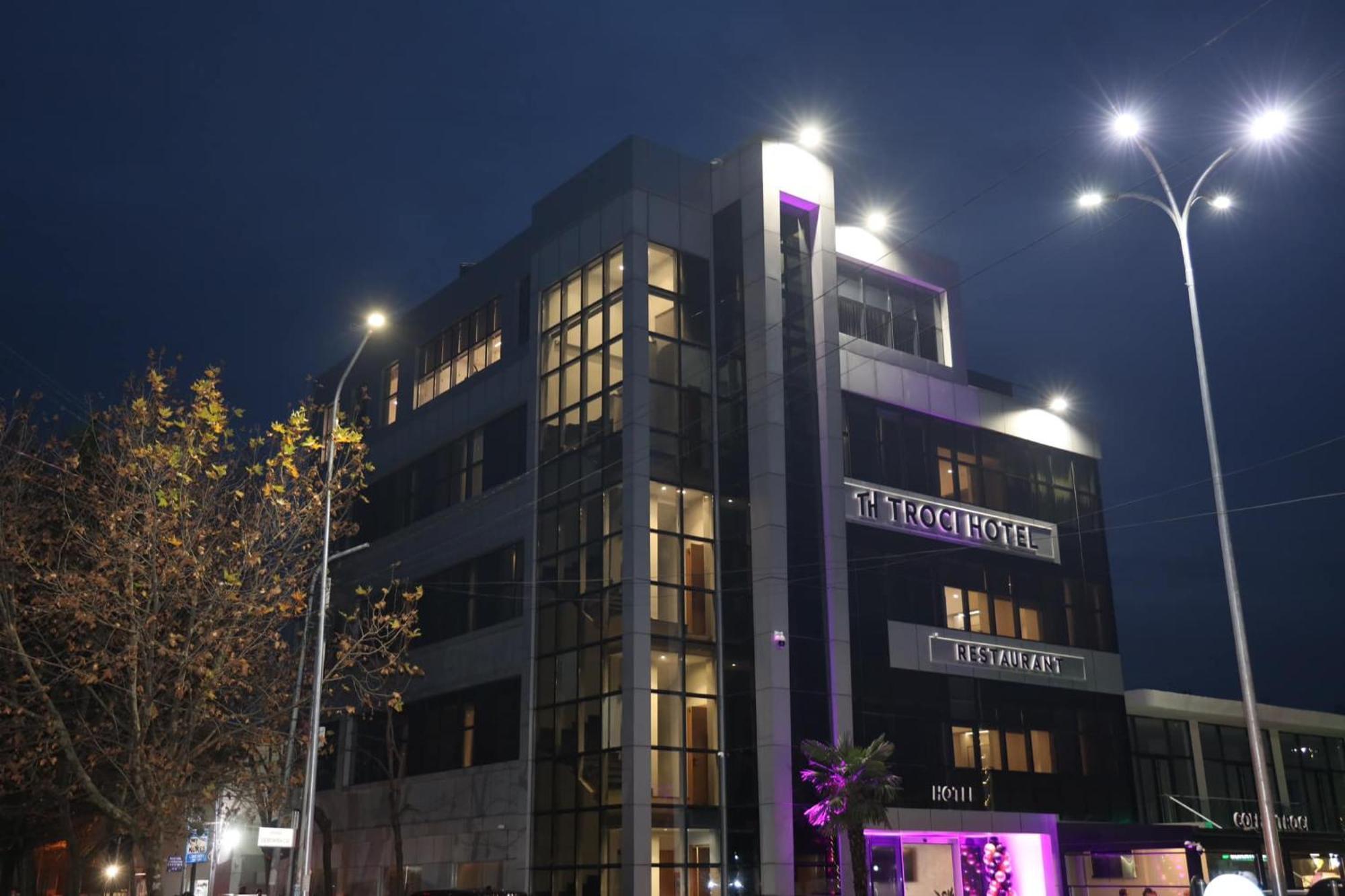 Troci Hotel Kamez Exteriör bild